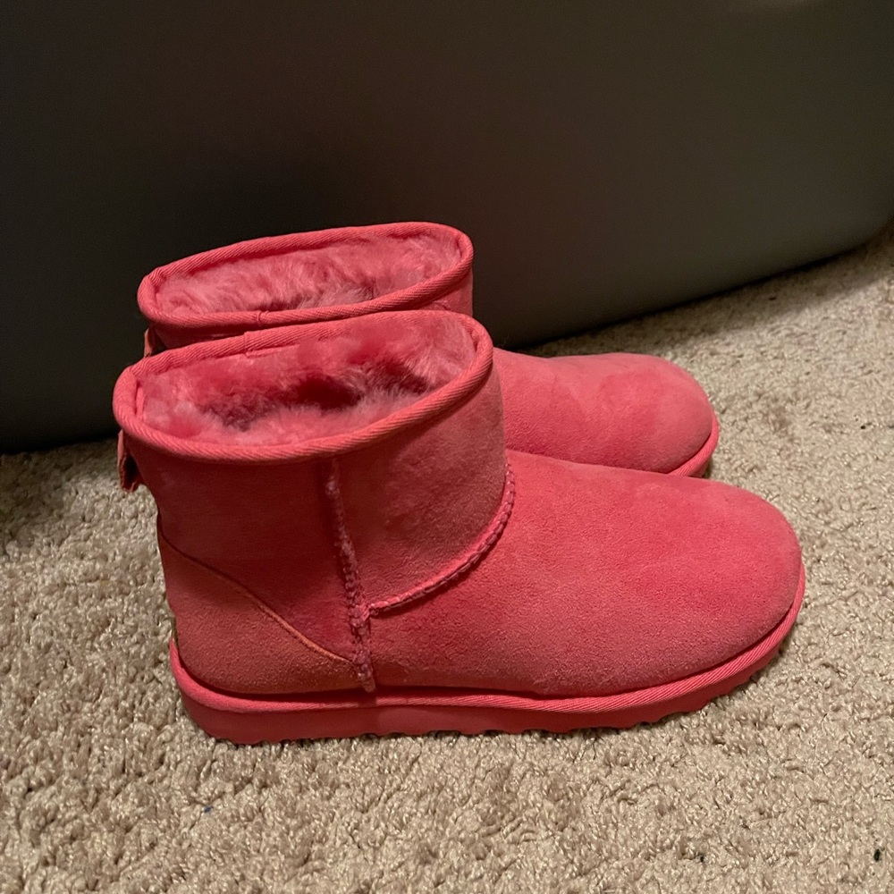 Ugg mini boots